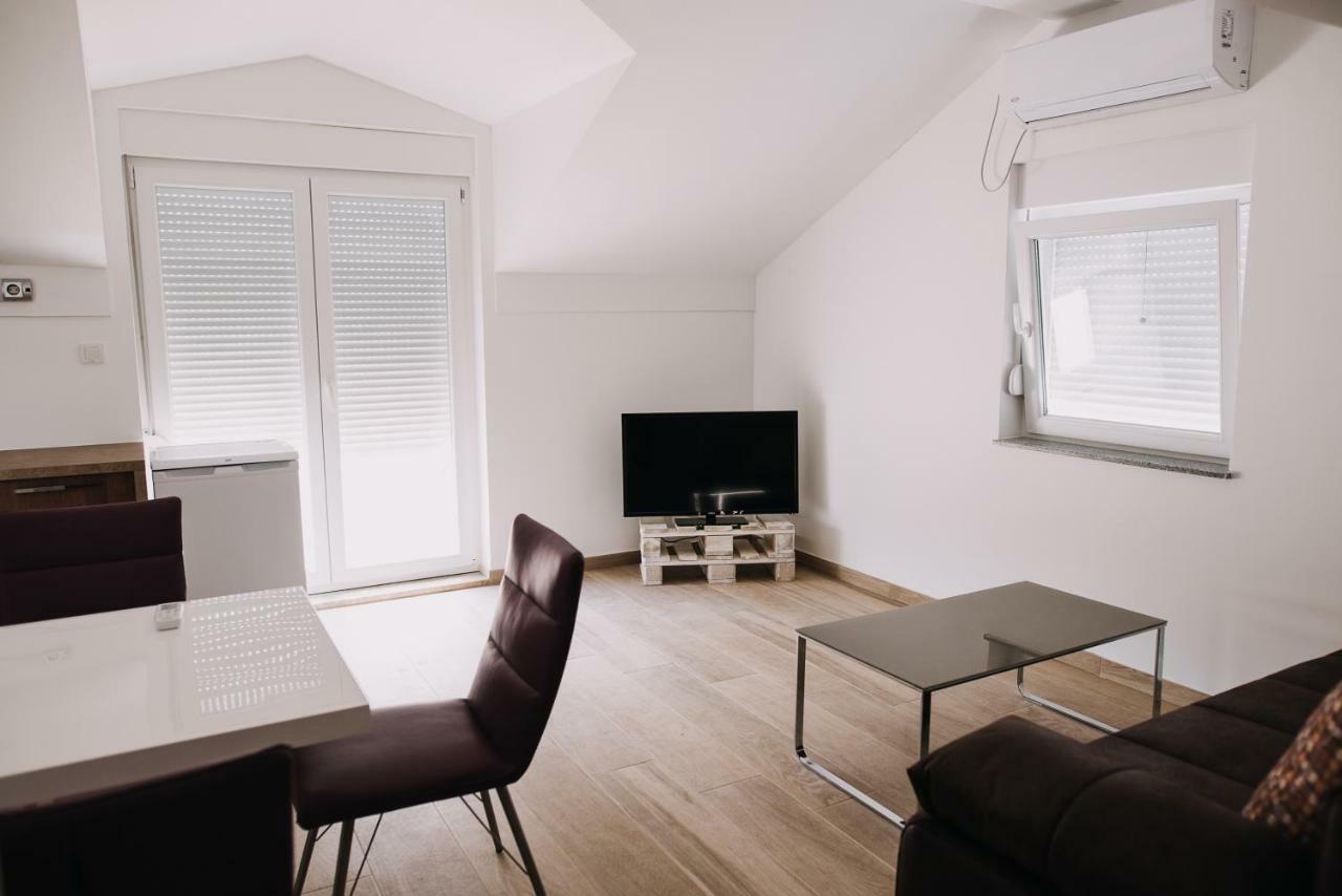 The Nikolic Suites - Villa Woegenstein Tribalj 외부 사진